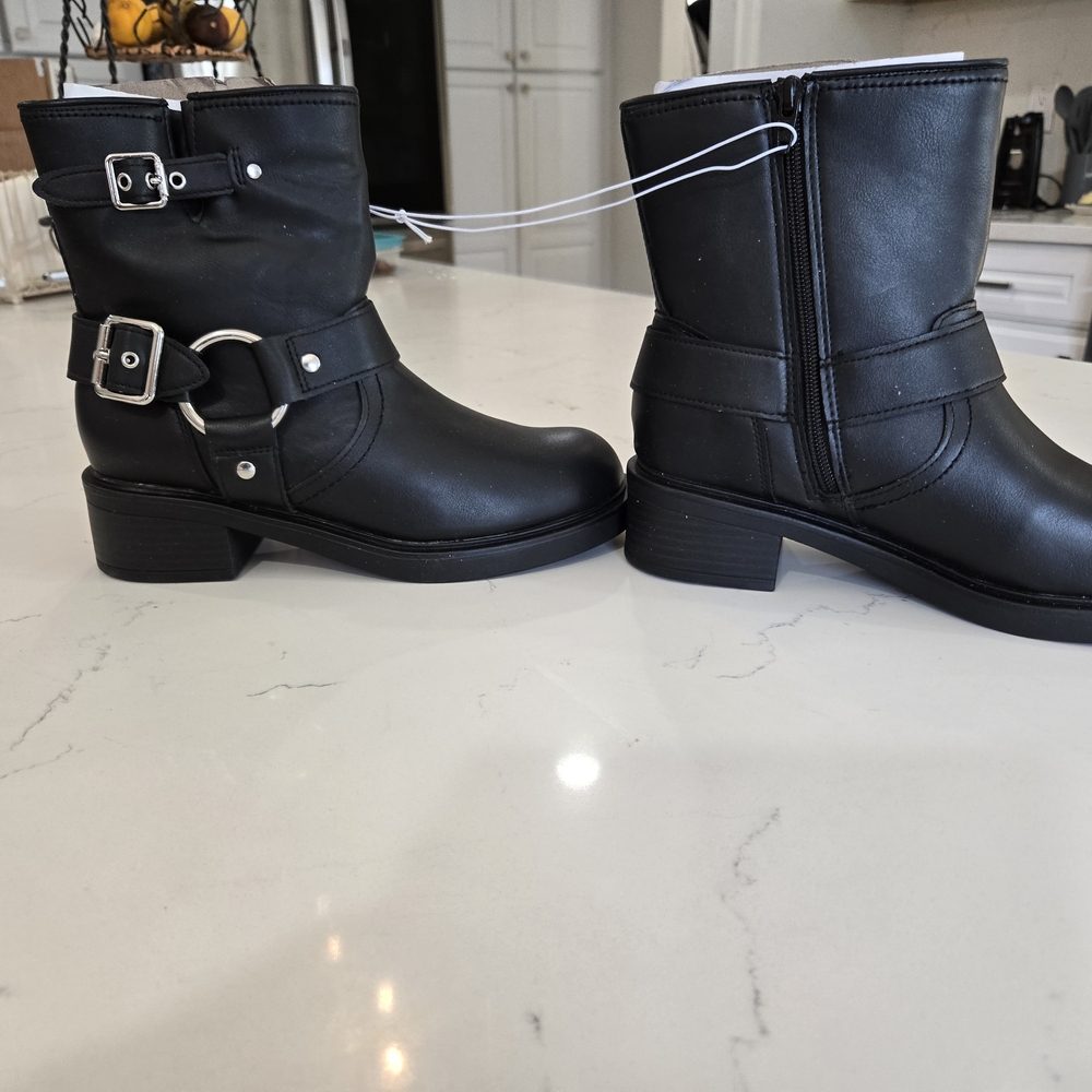 Universal Thread Black Combat & Moto Boots